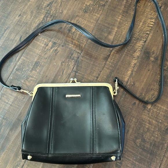 Liz Claiborne Handbags - True Vintage Liz Claiborne Purse